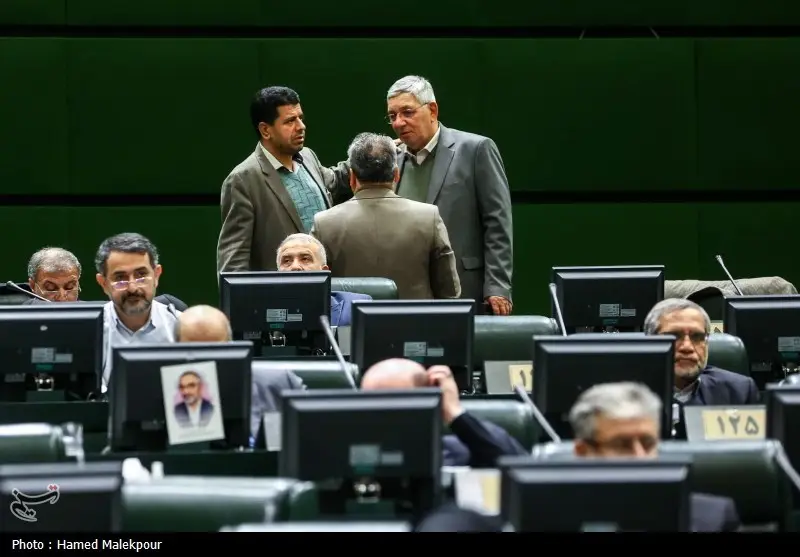 مجلس زیر بار مالیات تورم‌زا نرفت