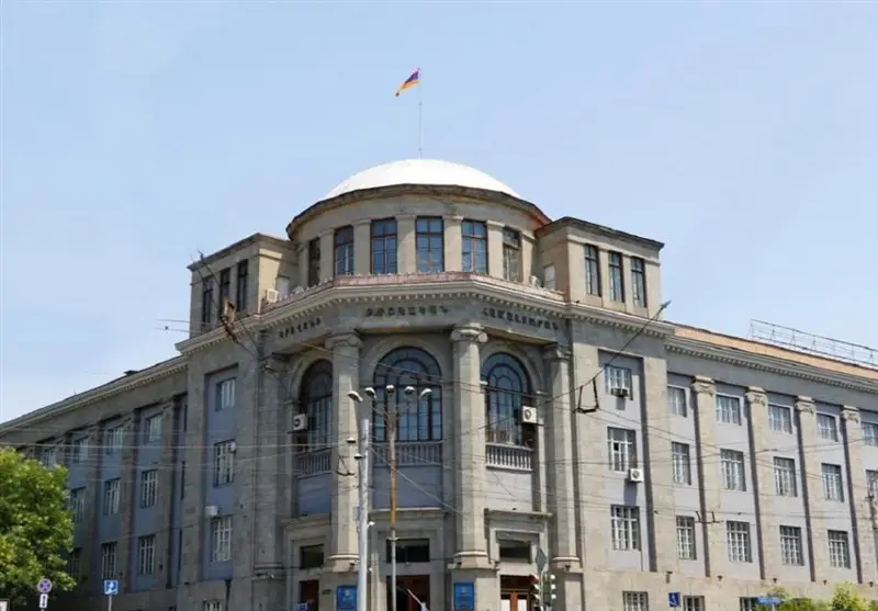 دانشگاه ارمنستان رسماً تکذیب کرد: شعبه‌ای در ایران نداریم؛ ماجرای پیامک‌ فریبنده پزشکی چیست؟