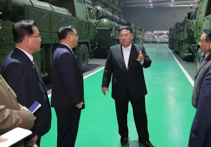 تأکید رئیس کره شمالی بر ارتقای سامانه‌های تسلیحاتی راکت‌انداز