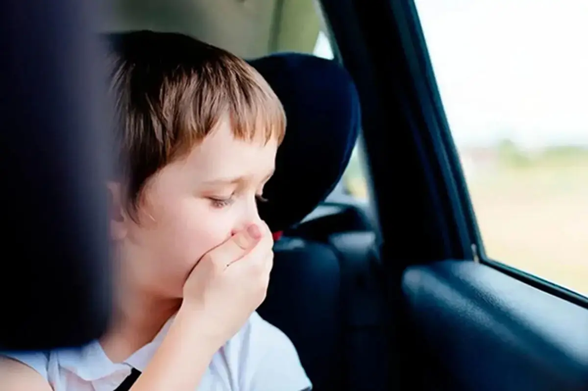 ترفندهای طلایی برای پایان دادن به تهوع ماشین، بدون دارو و دردسر!