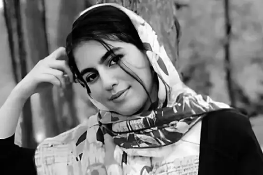 1749278712الهه+حسین+نژاد