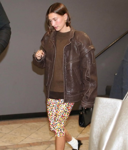 کتهای چرم هیلی بیبر