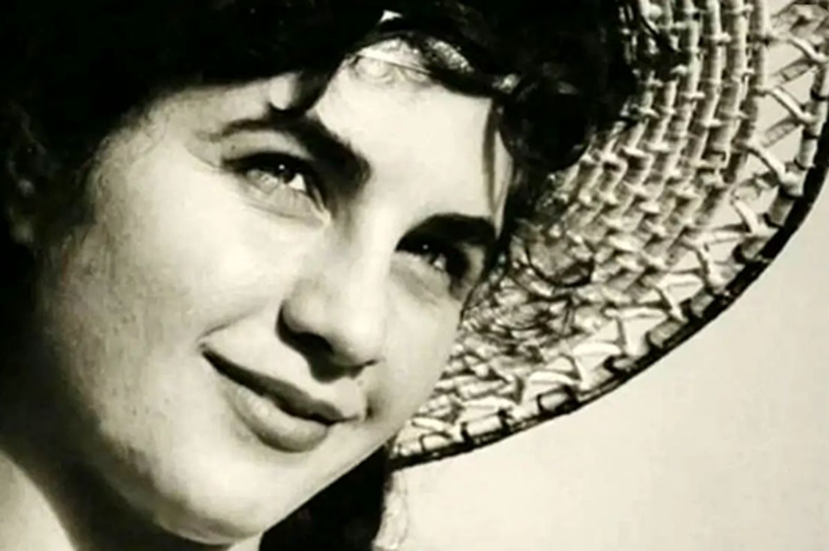 عکس| سفر در زمان ؛ تغییر چهرۀ «فرانک» بازیگر سینمای قبل انقلاب در ۷۵ سالگی/ خانم بازیگر در کنار همسرش اصلا قابل شناسایی نیست