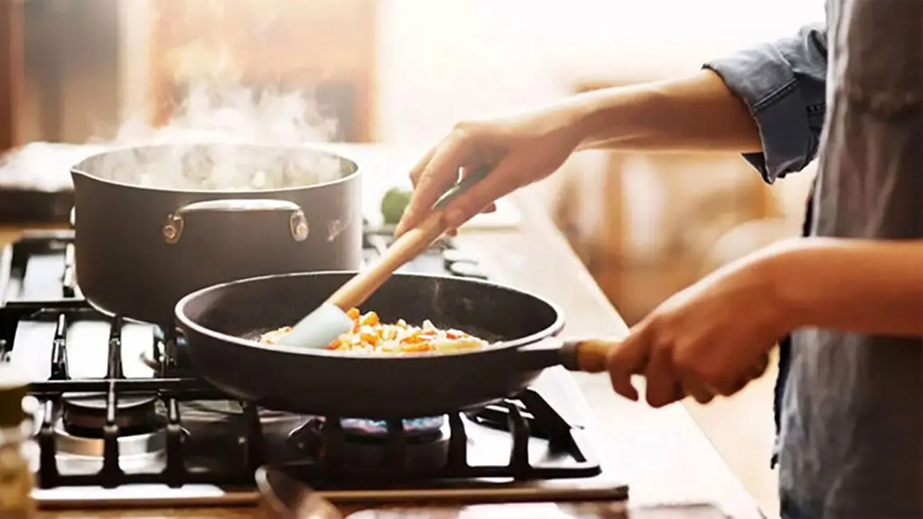 بهترین جنس ظروف برای پخت و پز کدام است؟
