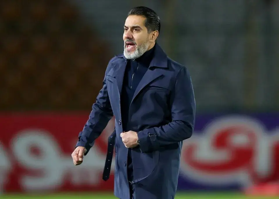 واکنش جنجالی افشین پیروانی به شعارهای تند هواداران تراکتور در ورزشگاه یادگار امام