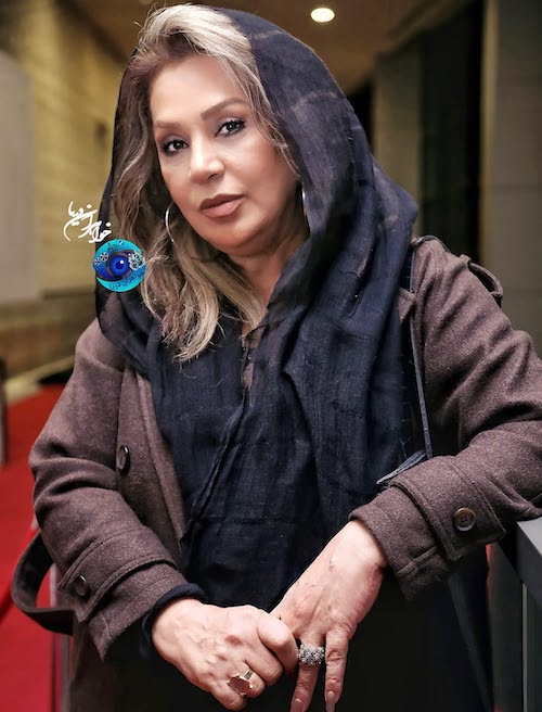 پالتوی قهوه‌ای نسرین مقانلو