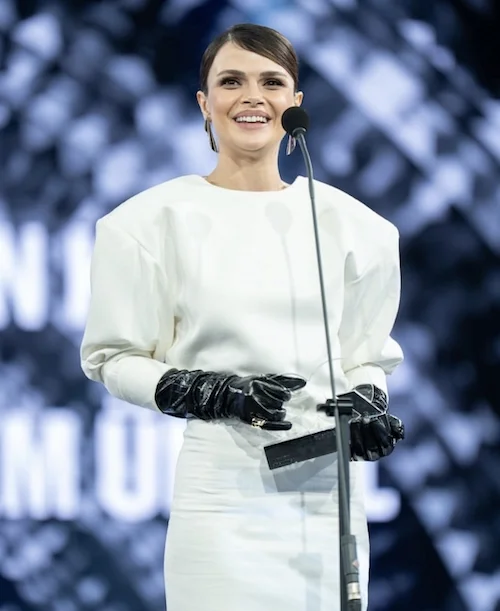 پیراهن سفید سینم اونسال