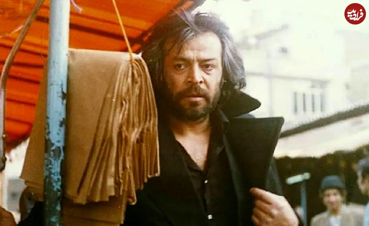 عکس| سفر زمان؛ «محمدرضا گلزار» 23 ساله در پشت‌صحنۀ اولین فیلمش در کنار «ایرج قادری»