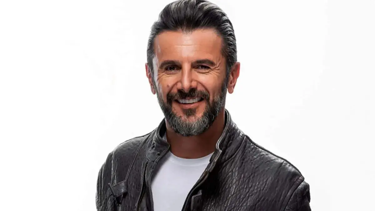 امین حیایی با تقلید شگفت‌انگیز از آشپز ترک همه را شوکه کرد! نگاهی که امیر جعفری را هم غافلگیر کرد