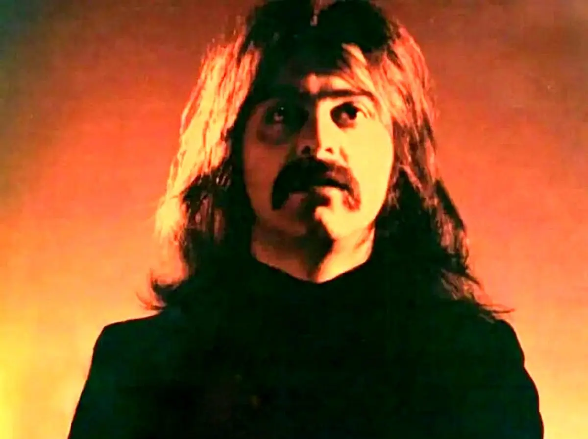 کوروش یغمایی از دنیای موسیقی خداحافظی کرد