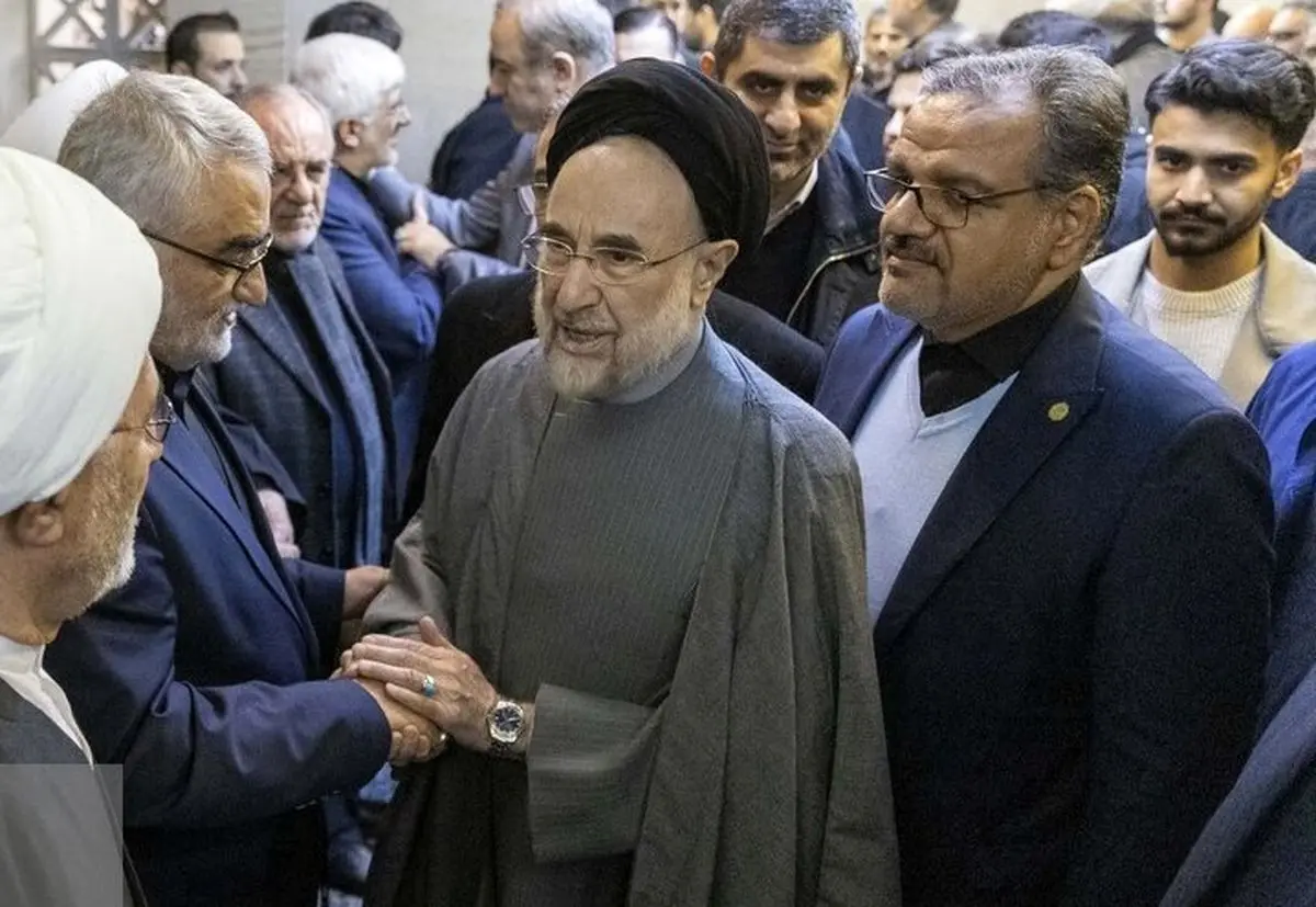 چهره‌های سرشناس سیاسی و فرهنگی در مجلس ترحیم اشرف بروجردی؛ لحظاتی که همه را تحت تأثیر قرار داد