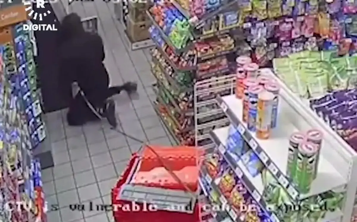 سرقت غیرمنتظره از خودپرداز بانک در تگزاس؛ ماجرایی که همه را شوکه کرد!