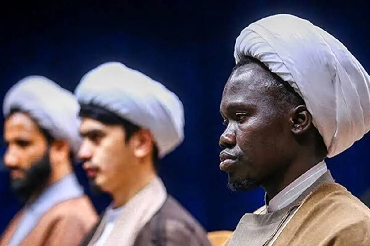 بودجه ۱۸۰۰ میلیاردی برای تربیت ۲۱ هزار طلبه خارجی در ایران!