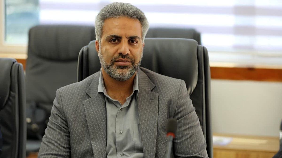 خودسوزی ناگهانی مرد شاکی در دادسرای کهنوج؛ نجات معجزه‌آسا توسط کارکنان