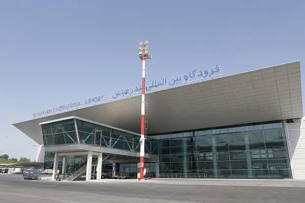 ورود قدرتمند بوئینگ ۷۷۷ ماهان به فرودگاه بندرعباس برای رفاه مسافران!