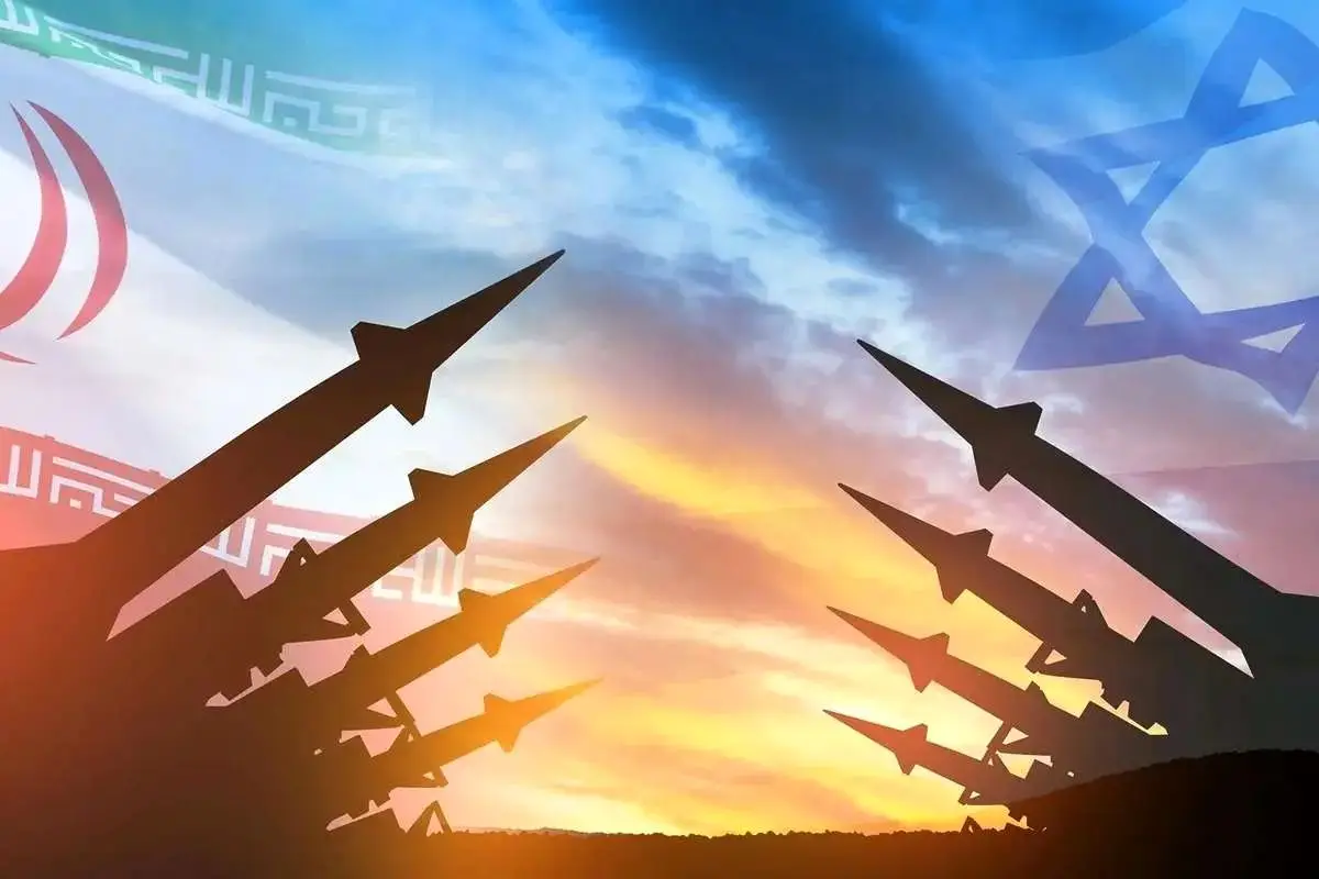 آیا آمریکا در پی جنگ جدید است یا تغییر رژیم؟ نگاهی به استراتژی جنجالی ترامپ