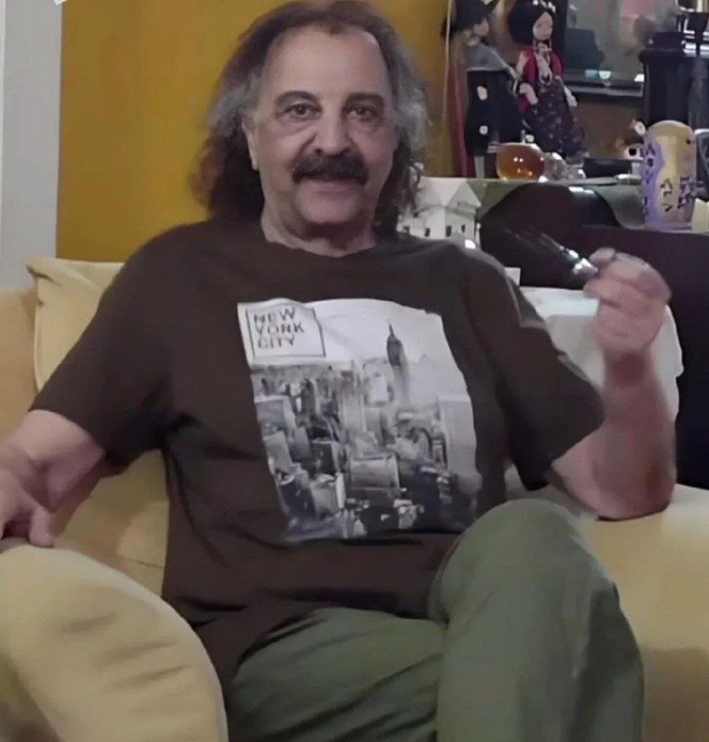 کوروش یغمایی در سن 77 سالگی کوروش یغمایی در سن 77 سالگی