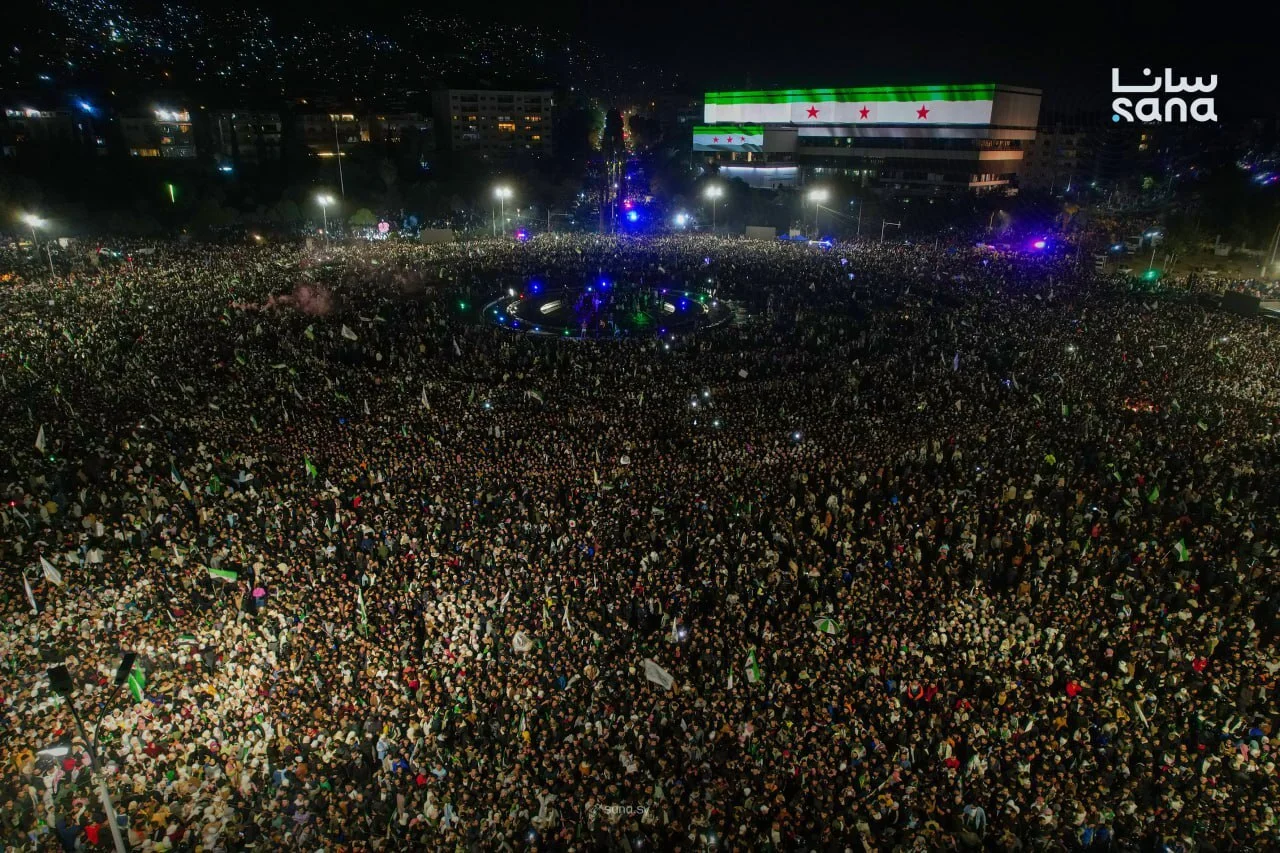 جشن های اولین سالگرد سقوط بشار اسد در میدان امویین دمشق