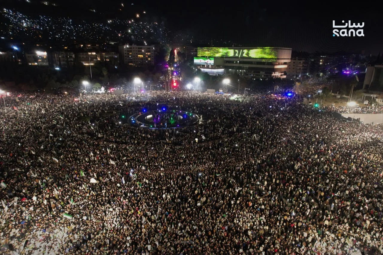 جشن های اولین سالگرد سقوط بشار اسد در میدان امویین دمشق