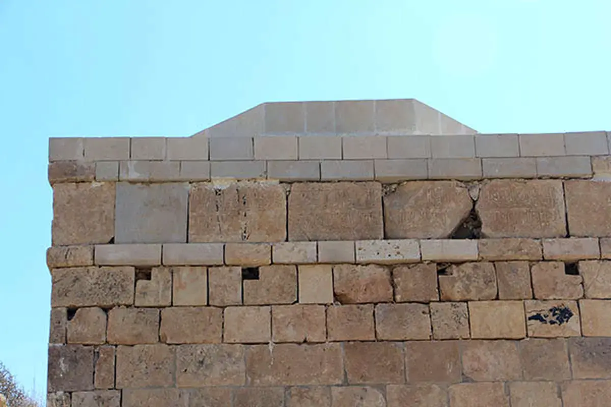 آرامگاه جاماسب زیر سایه مرمت‌های ویرانگر؛ میراث ساسانی در خطر نابودی!