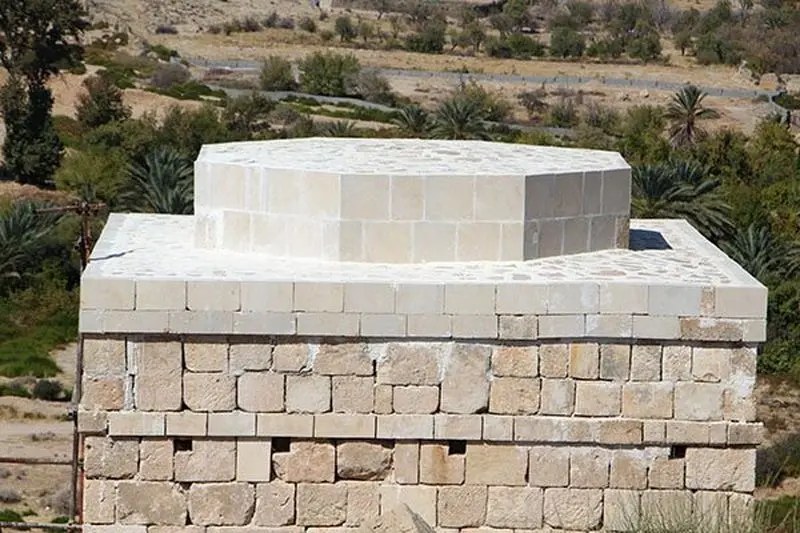 خراب‌کاری در آرامگاهِ جاماسب!