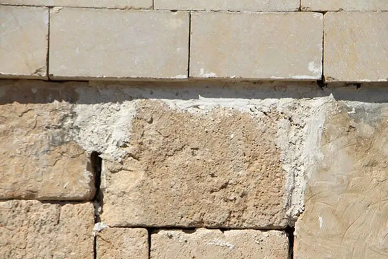 خراب‌کاری در آرامگاهِ جاماسب!