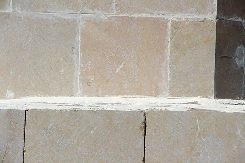 خراب‌کاری در آرامگاهِ جاماسب!