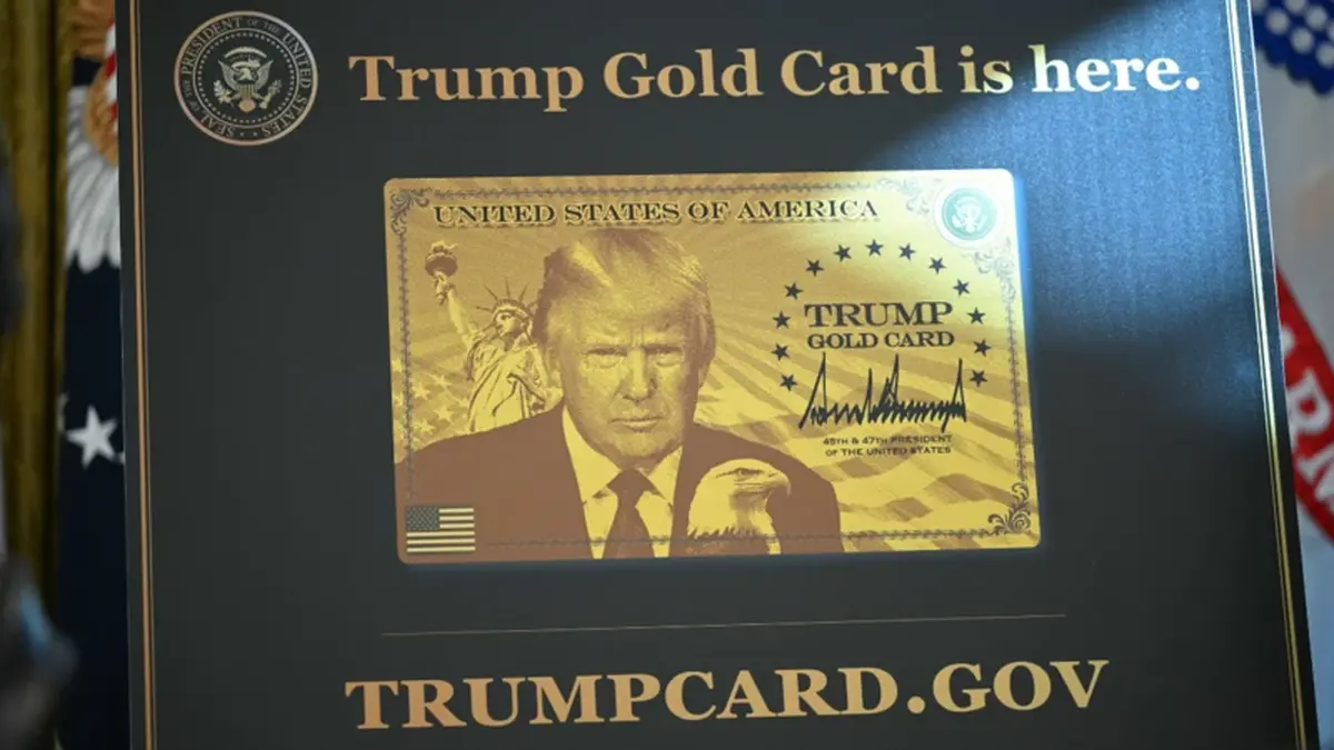 ترامپ کارت طلایی یک میلیون دلاری را برای مهاجرت آسان به آمریکا رونمایی کرد!