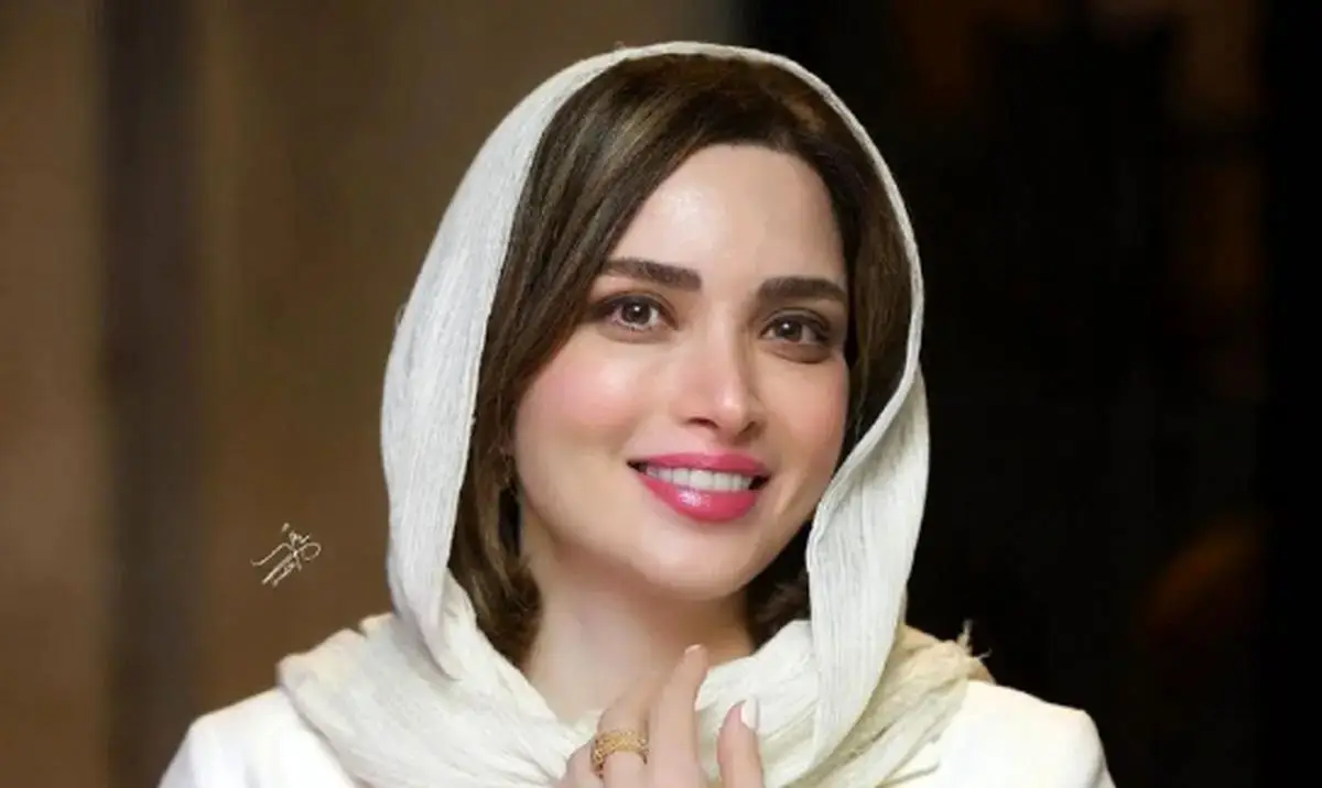 بهنوش طباطبایی با استایل خاص یلدایی، مخاطبان را غافلگیر کرد!