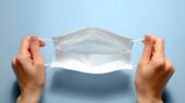 کشفی شگفت‌انگیز: ماسک‌ها چگونه مانع ورود میکروپلاستیک‌های خطرناک به ریه‌ها می‌شوند؟