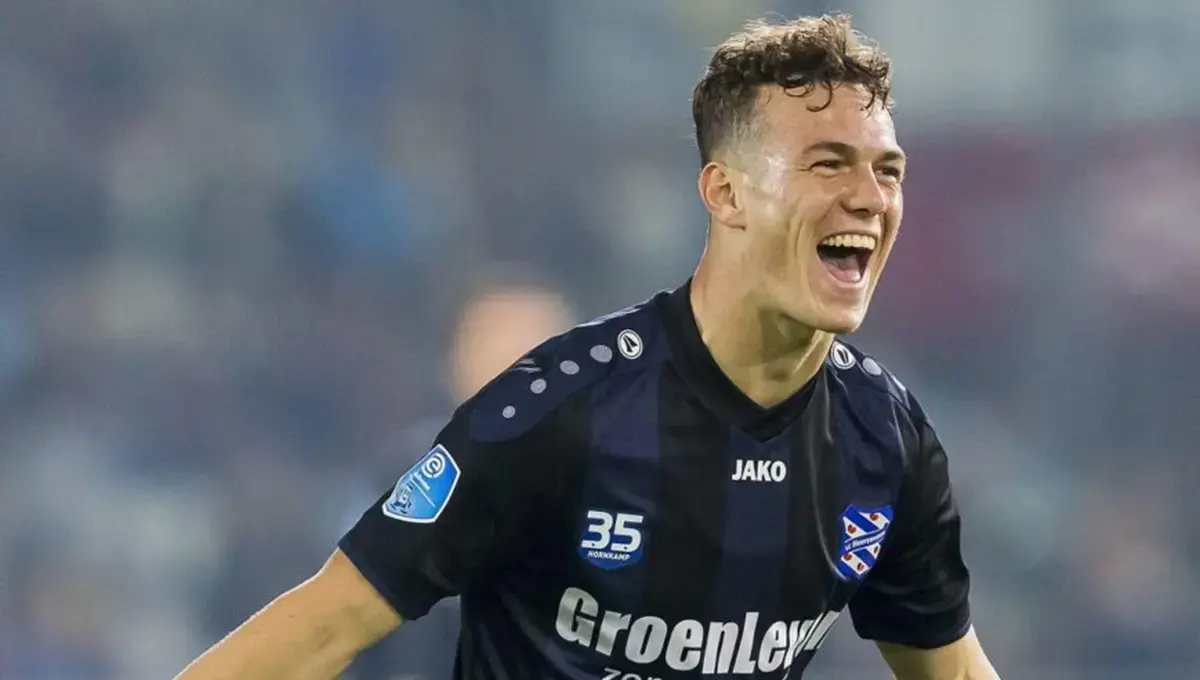 مهاجم هلندی با ۹ گل در اردیویسه، گزینه اصلی پرسپولیس برای تقویت خط حمله!