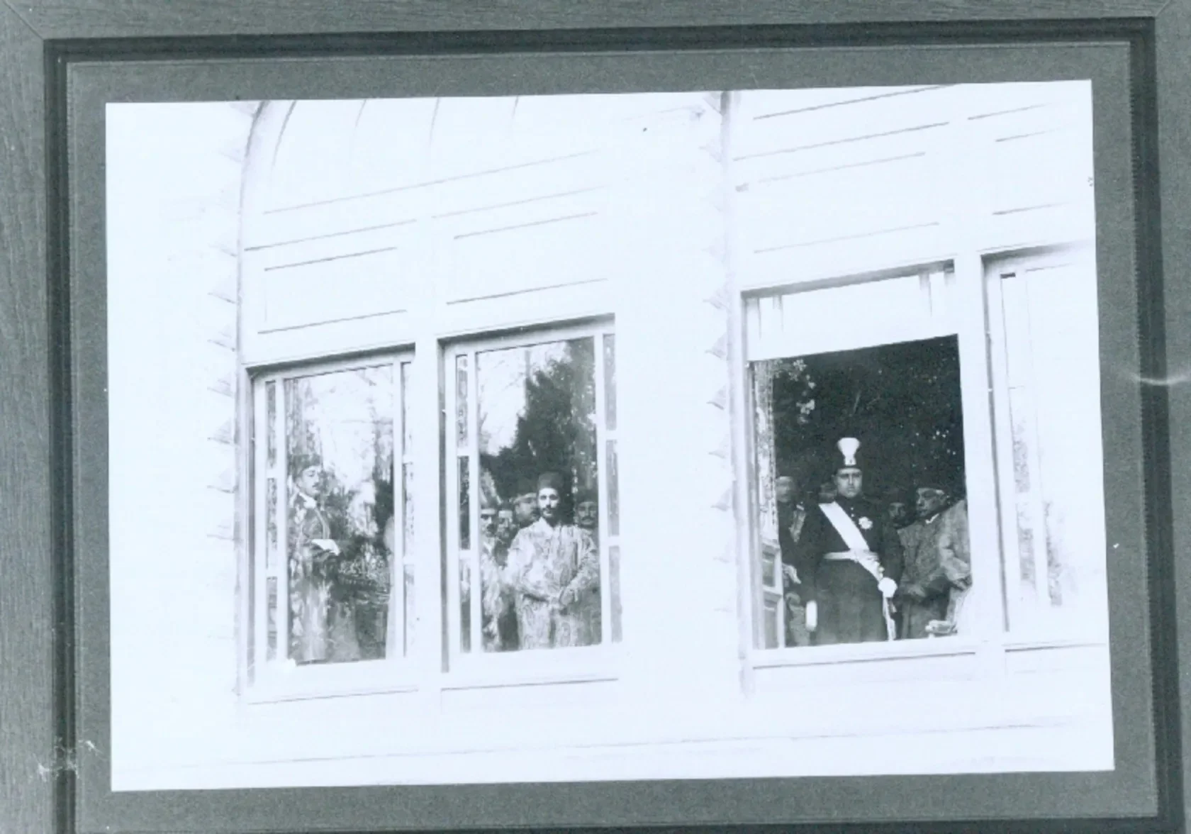 احمدشاه پشت پنجره تاریخ احمدشاه پشت پنجره تاریخ