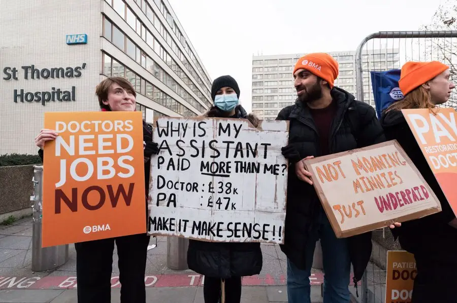 اعتصاب عمومی 5 روزه پزشکان نظام سلامت همگانی در انگلیس/ لندن/ گتی ایمجز