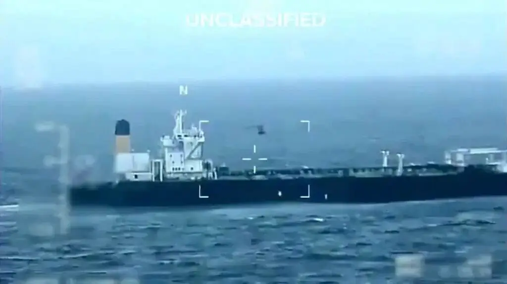 تصویر منتشر شده از توقیف دومین نفتکش نزدیک ونزوئلا توسط امریکا