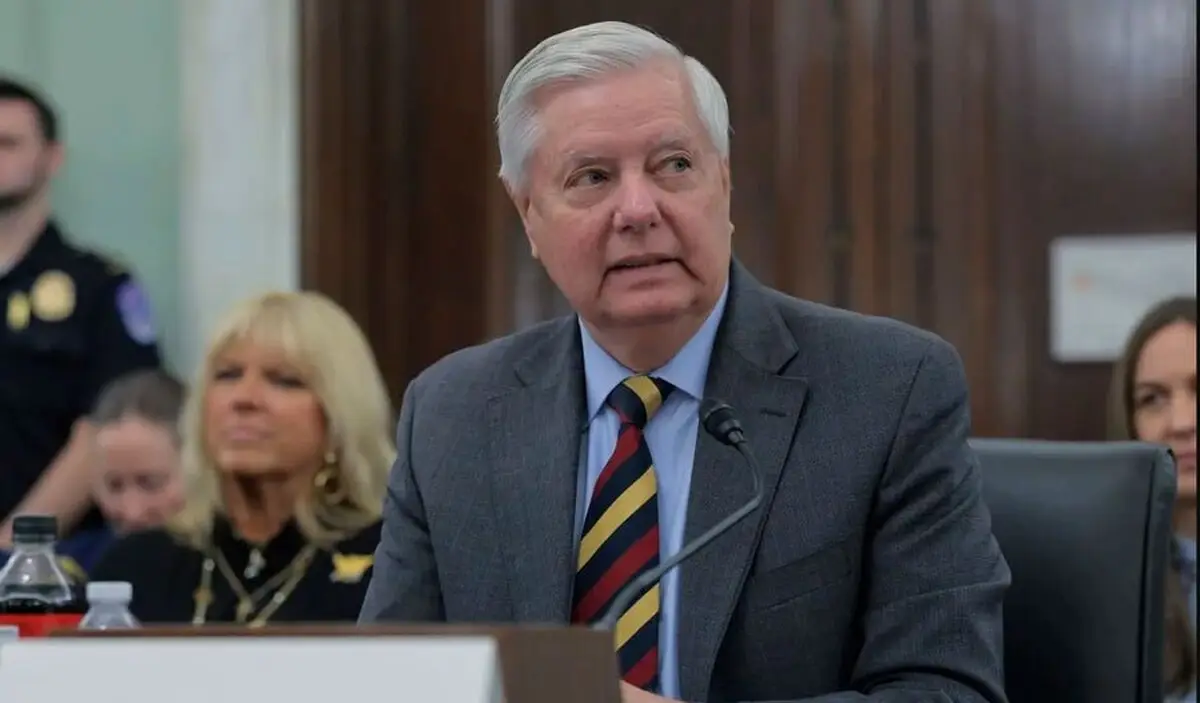 سناتور آمریکایی هشدار داد: حمله نظامی آمریکا به ایران در صورت ازسرگیری برنامه هسته‌ای!