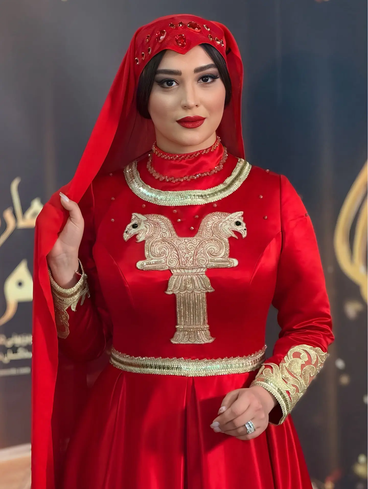 ساغر استاد شریف همسر امید معلم در جشن حافظ