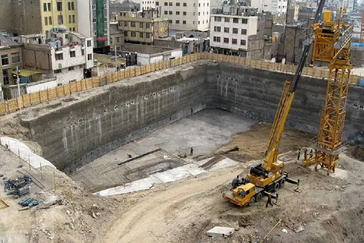 ساخت و ساز هتل ولنجک