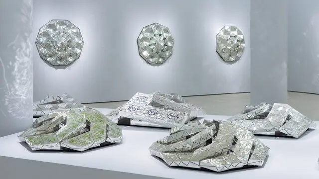 اثر منیر فرامانفرمائیان