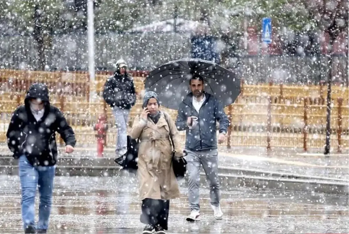 آغاز بارش‌های سنگین و گسترده از شنبه؛ کدام مناطق کشور درگیر خواهند شد؟