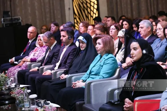 زهرا پزشکیان