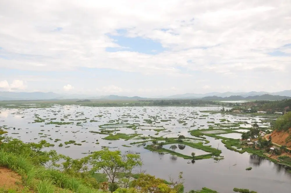 دریاچه اشک‌ها