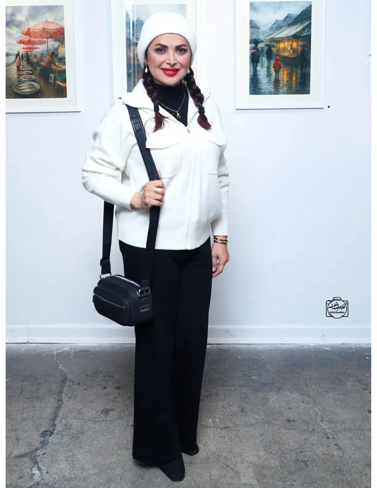 کمند امیرسلیمانی در افتتاحیه‌ی گالری «آرامه»