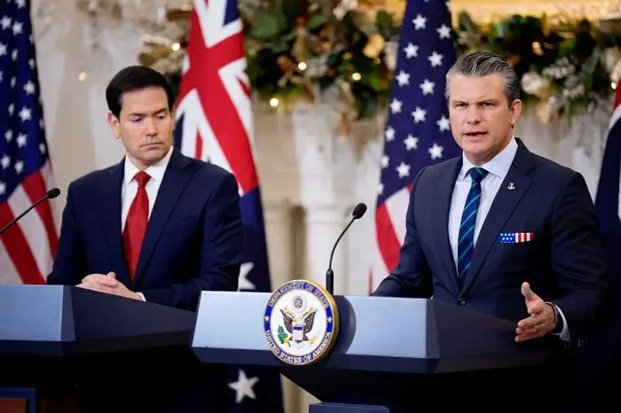 وزرای جنگ و خارجه آمریکا