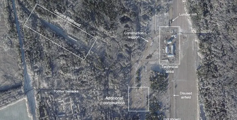 این پایگاه که تنها ۵ کیلومتر با مرز روسیه فاصله دارد، به عنوان یکی از نقاط کلیدی برای استقرار گردان‌های موشکی اورشنیک در نظر گرفته شده است.