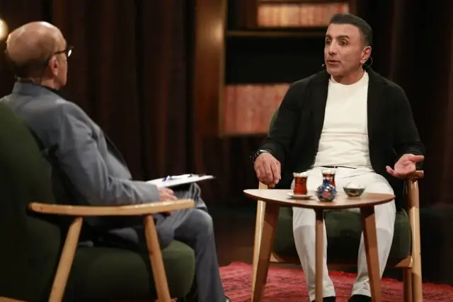 «امید زندگانی» بازیگر و مجری تلویزیون که در دهه ۷۰ و ۸۰ در سریال و برنامههای تلویزیونی در چهل تیکه حضور خواهد یافت «امید زندگانی» بازیگر و مجری تلویزیون که در دهه ۷۰ و ۸۰ در سریال و برنامههای تلویزیونی در چهل تیکه حضور خواهد یافت