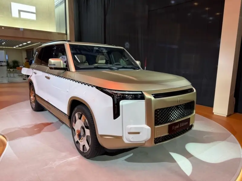 شاسی بلند «پل استونز آداماس» چینی ویژه خاندان ‌های سلطنتی خاورمیانه (+تصاویر)