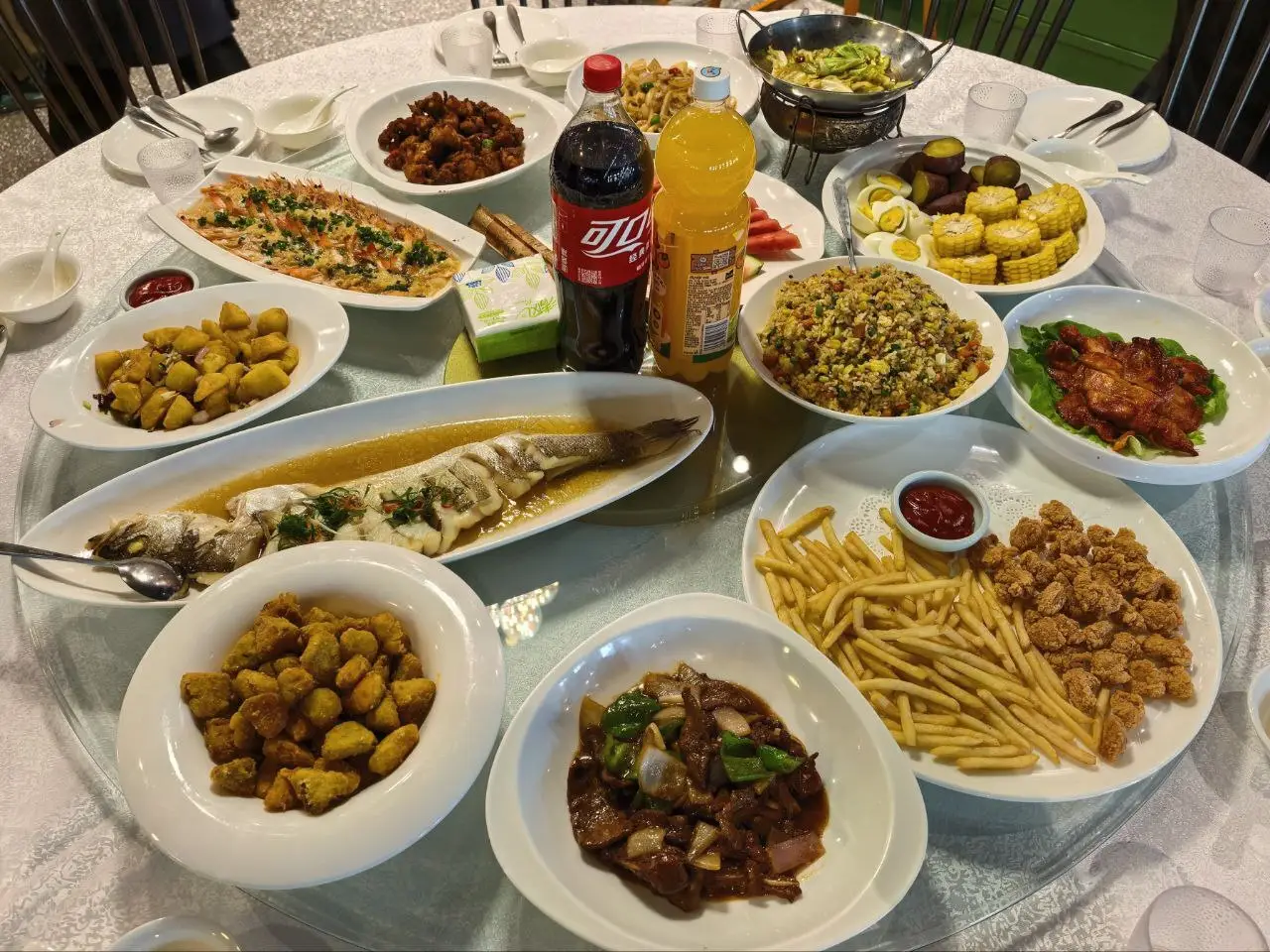 غذاهای چینی. خوش آب و رنگ و با سلیقه؛ اما متفاوت با ذائقه ایرانی از جاده ابریشم تا هوش مصنوعی؛ یادداشتهای یک سفر پژوهشی به چین