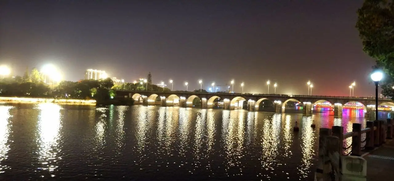 ساحل رود وو در جینهوا از جاده ابریشم تا هوش مصنوعی؛ یادداشتهای یک سفر پژوهشی به چین