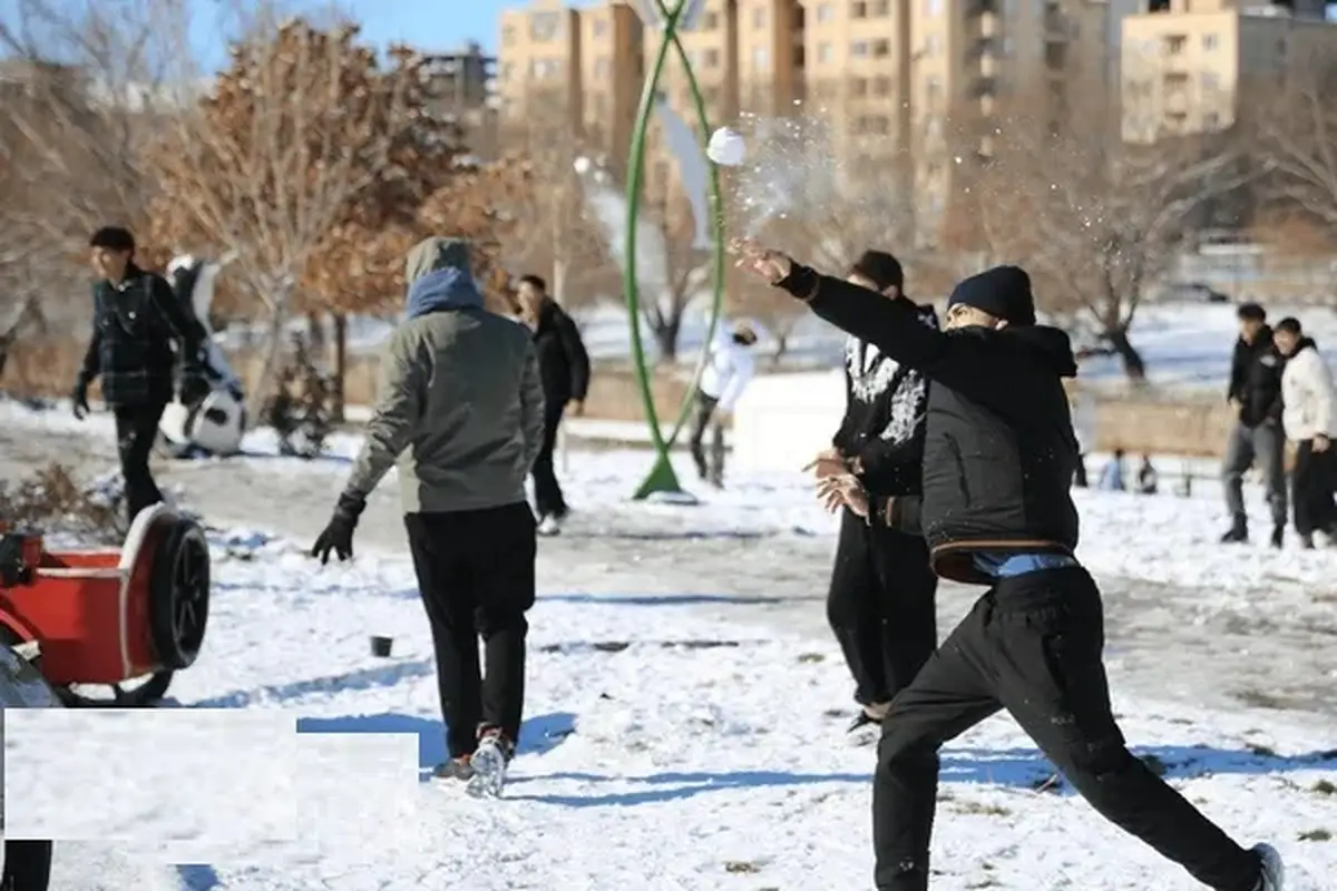برف بازی مردم ارومیه