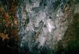 رگه سرب در معدن کوشک بافق رگه سرب در معدن کوشک بافق